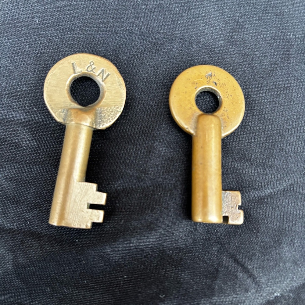 Vintage Louisville and Nashville brass railroad key L&N plus one